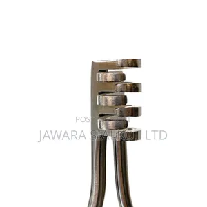 Self Retaining Retractor