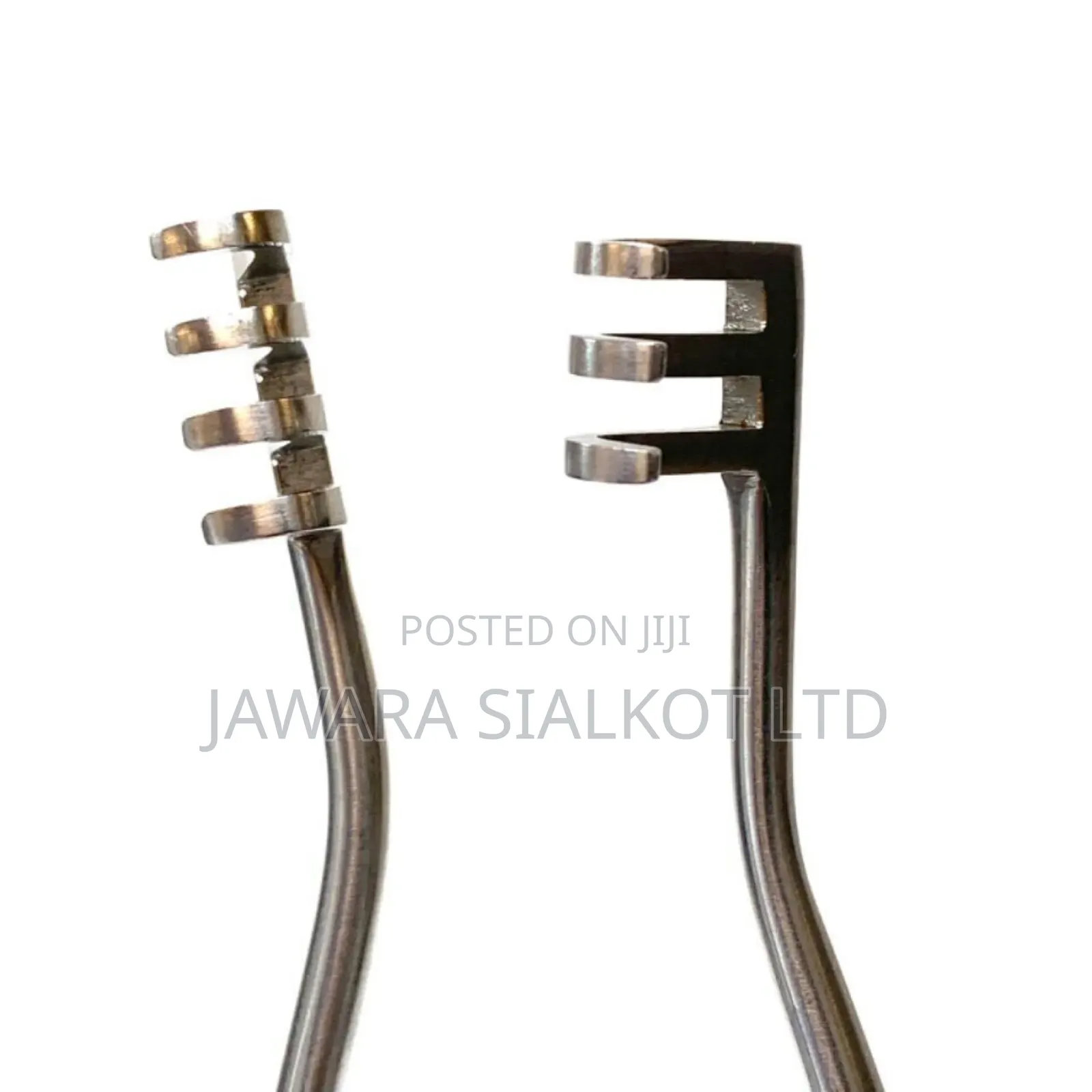Self Retaining Retractor
