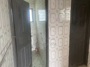 2bdrm House in Zenu Atadeka, Ashaiman Municipal for rent