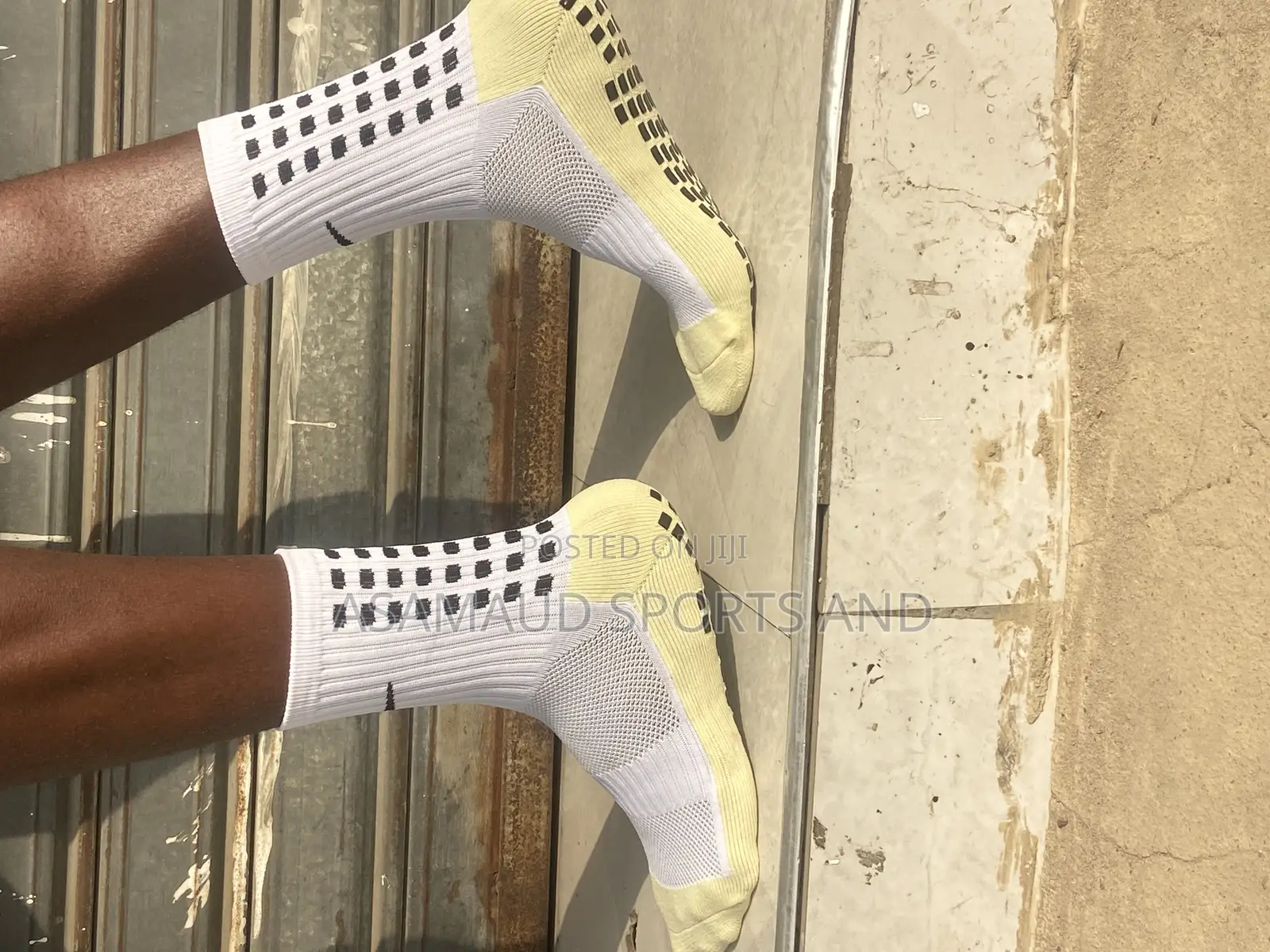 Original Sports Grip Socks Available at Cool Price