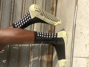 Original Sports Grip Socks Available at Cool Price