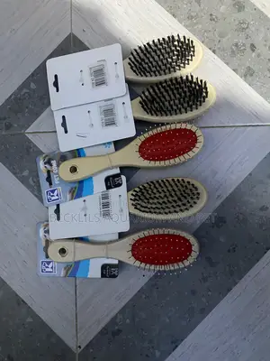 Quality Dog Brush’S Available