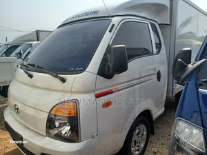Hyundai Porta