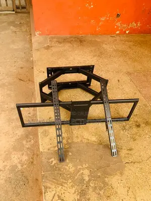 Customized Viewing: Adjustable TV Mount for 32”-70” TVS