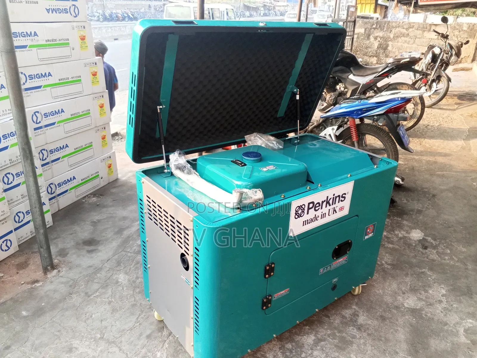 Stable Blue and Orange 1 Generator Perkins Generator 16500