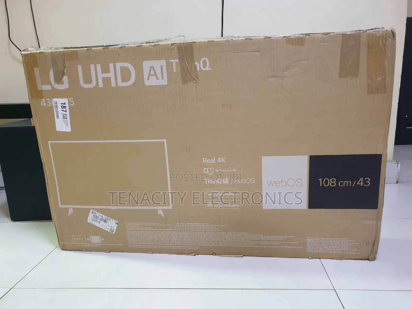 43"Lg Uhd HDR Smart Satellite Tv