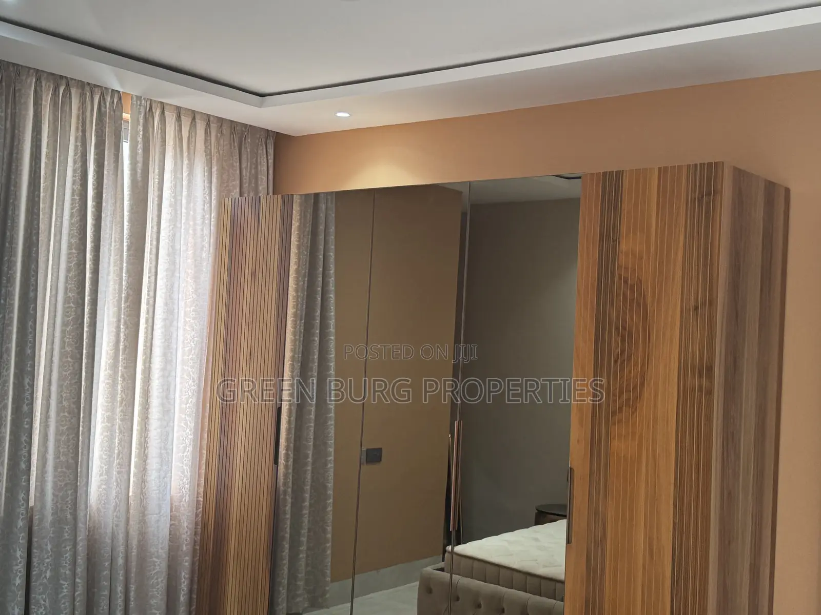 Furnished 6bdrm Mansion in Green, East Legon for sale