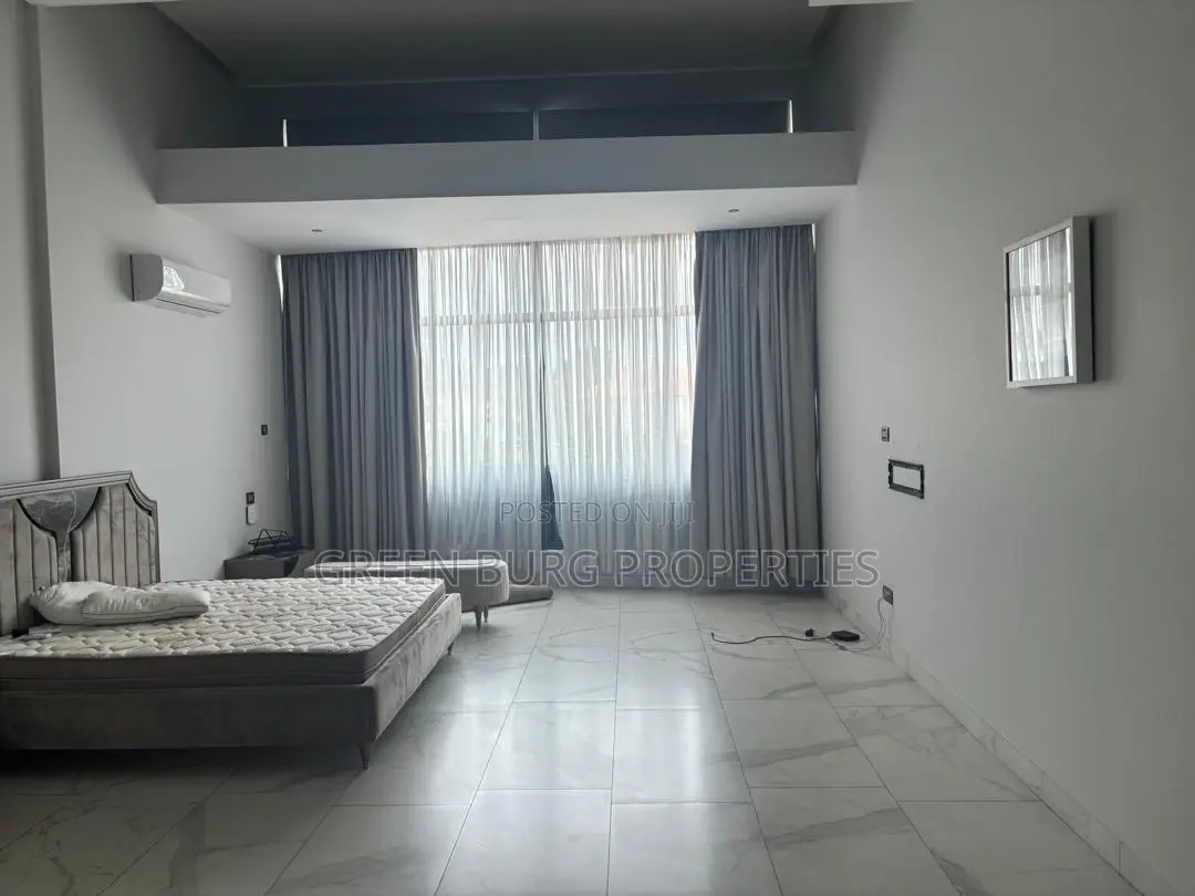 5bdrm House in East Legon for rent