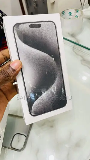 New Apple iPhone 15 Pro Max 256 GB White