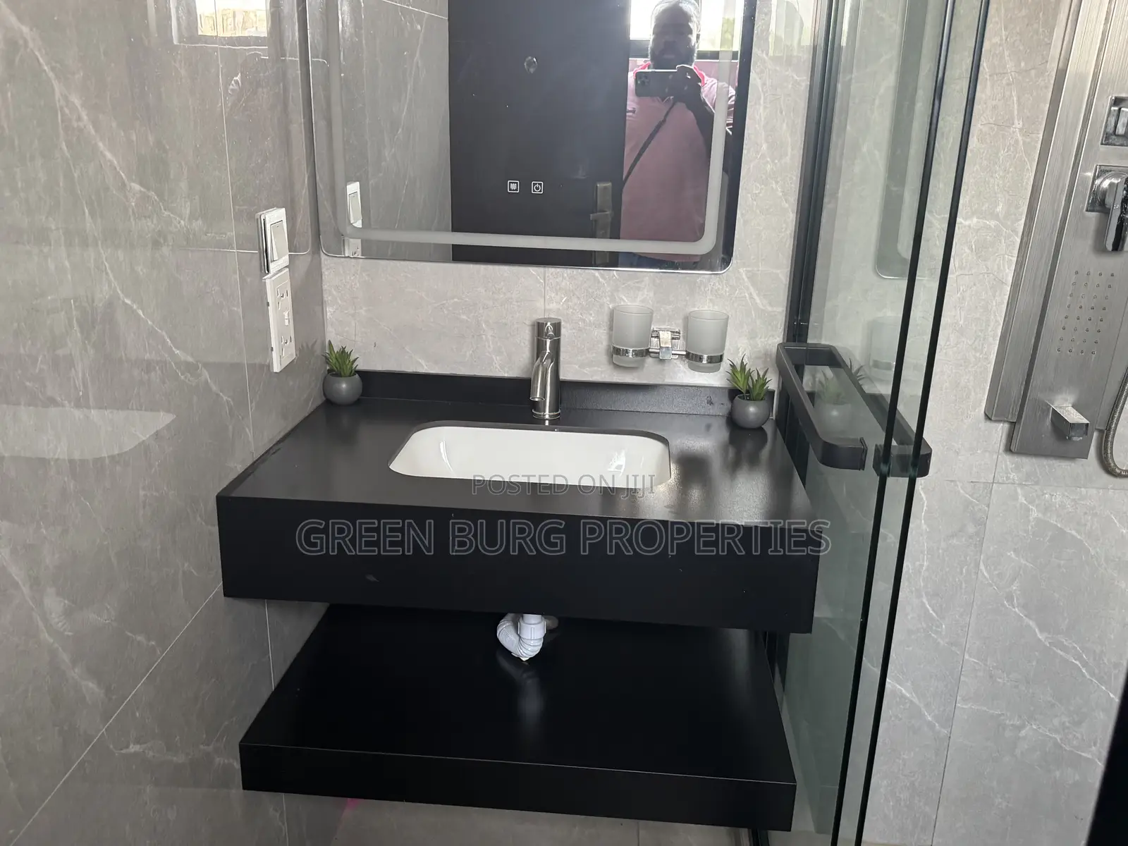 Furnished 2bdrm Apartment in East Legon for rent