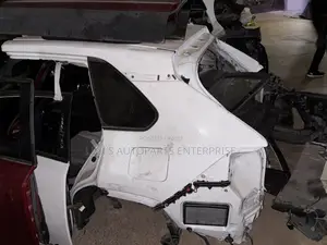 TOYOTA RAV4 2019-2021 Back Cut