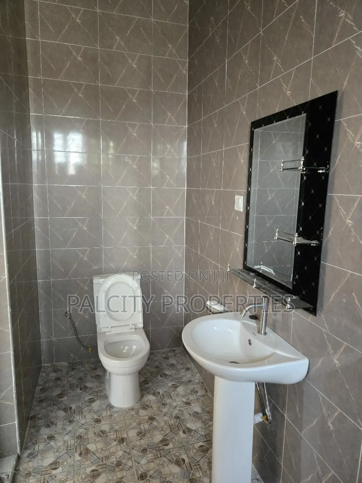 Furnished 4bdrm Mansion in Atonsu Esereso, Kumasi Metropolitan for sale