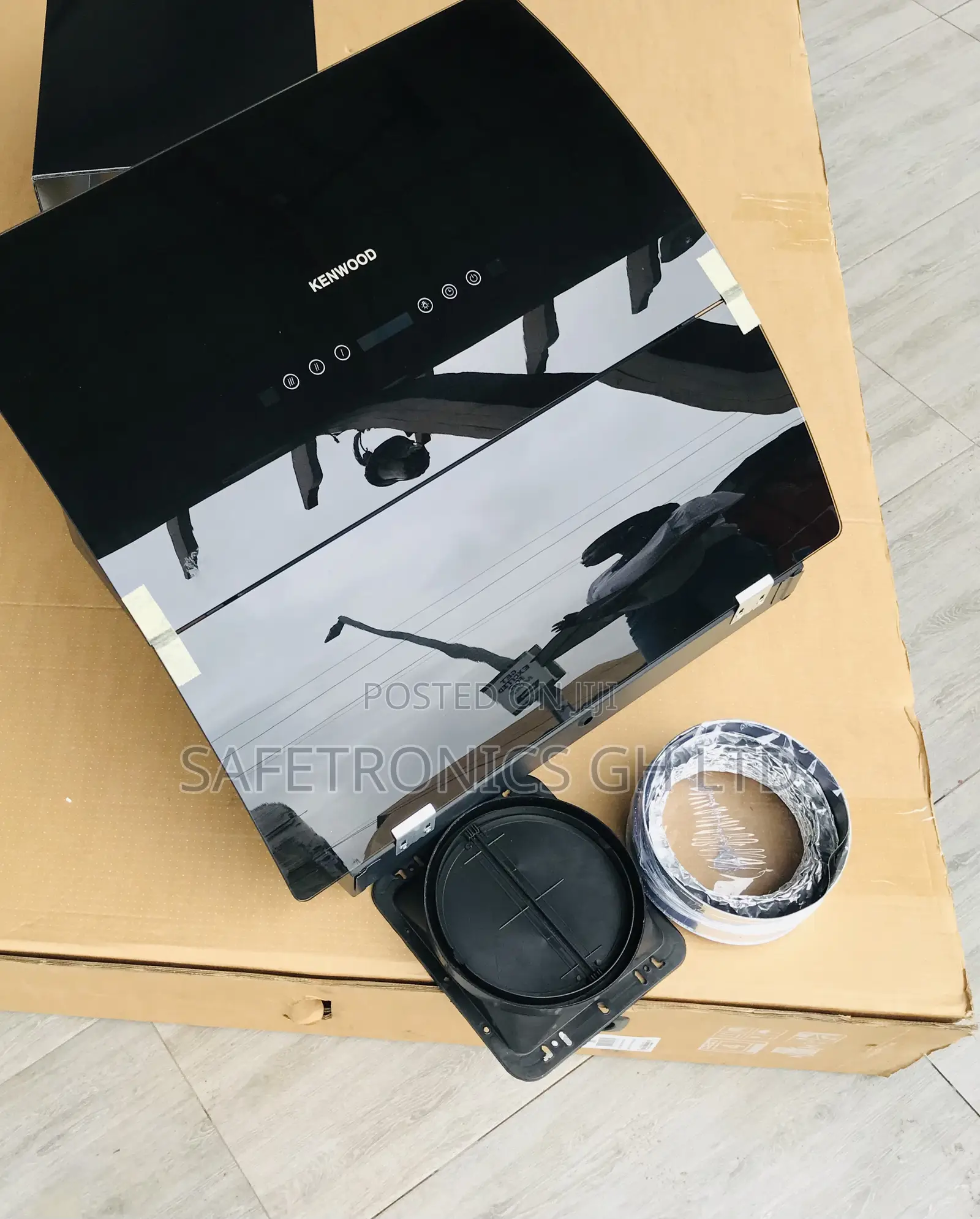 Classic Black in-Built 60cm Kenwood Heat Extractor