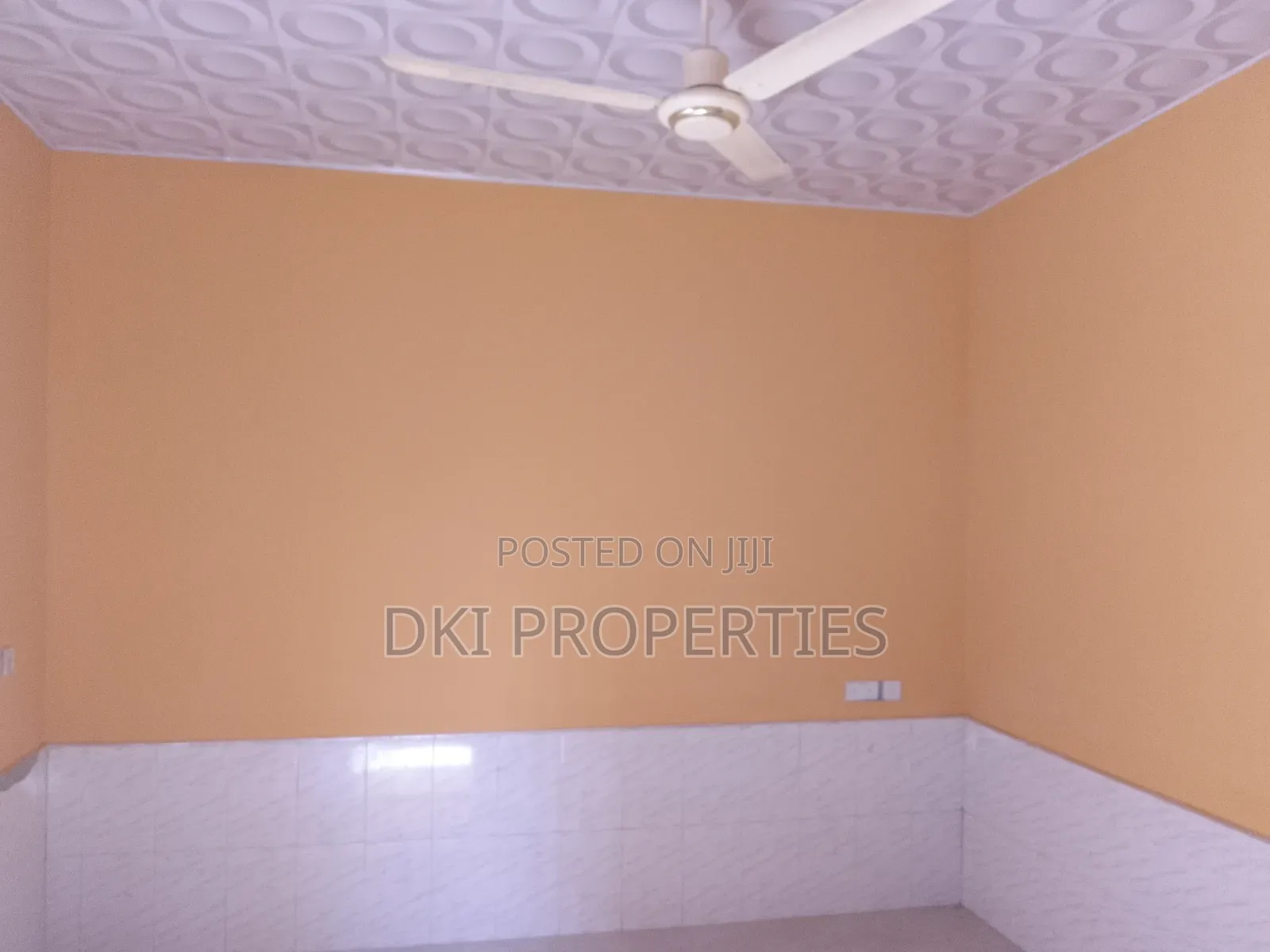 3bdrm House in Dki Properties, Valley View Area for rent