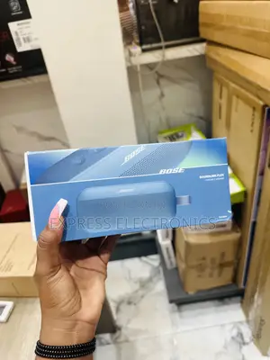 Sleek  Bose Sound Flex 2 Generation Bluetooth Speaker