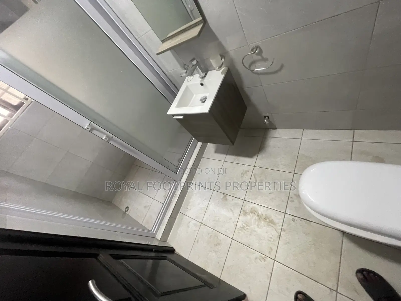 2bdrm Apartment in Royal Footprints, Lake Side Estate for rent