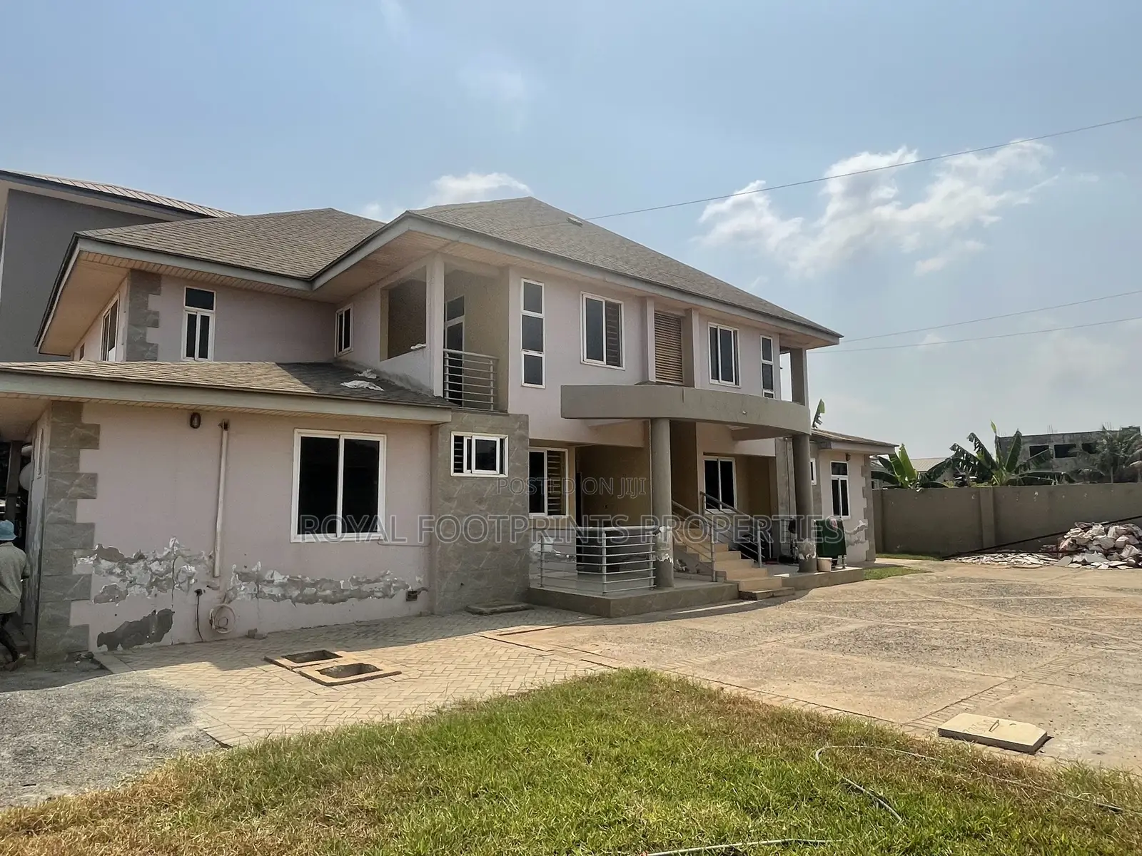 2bdrm Apartment in Royal Footprints, Lake Side Estate for rent