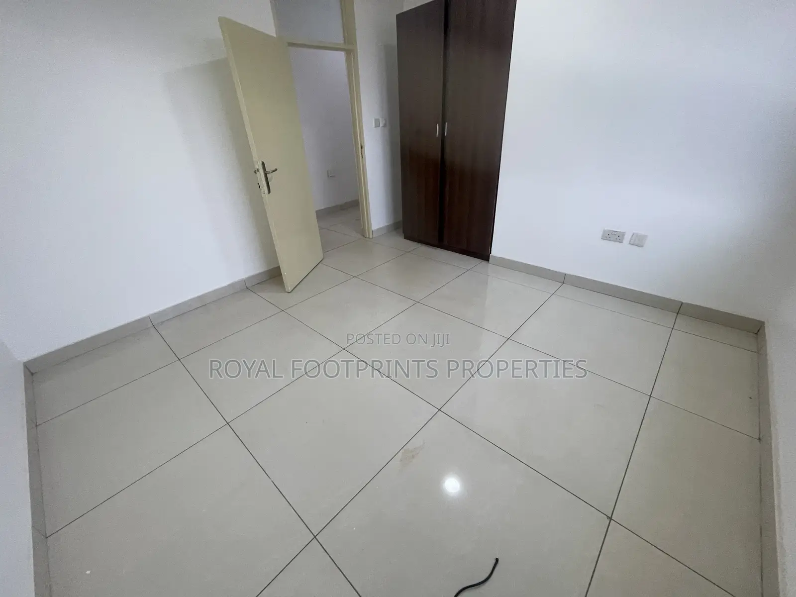 2bdrm Apartment in Royal Footprints, Lake Side Estate for rent