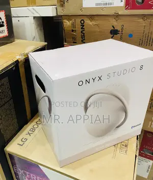Fresh in Box Onyx 8 Wireless Portable Speaker(Gold).