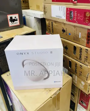 Newly in Stock Onyx 8 Wireless Portable Speaker(Gold)