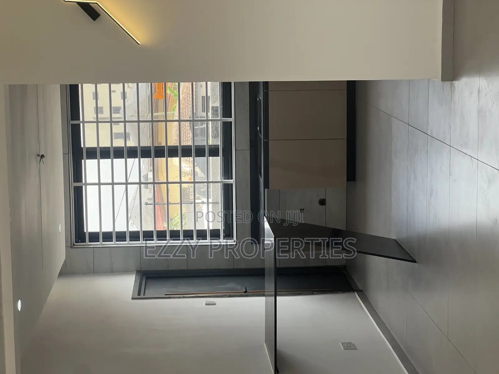 3bdrm Duplex in Adringanor Ability, East Legon for rent