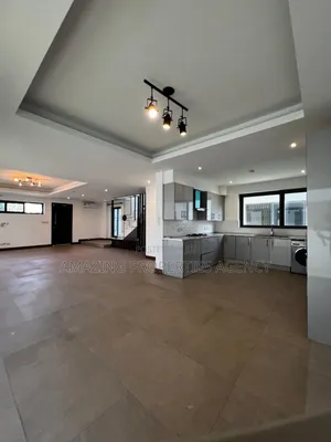 4bdrm Townhouse/Terrace in Abelemkpe for sale