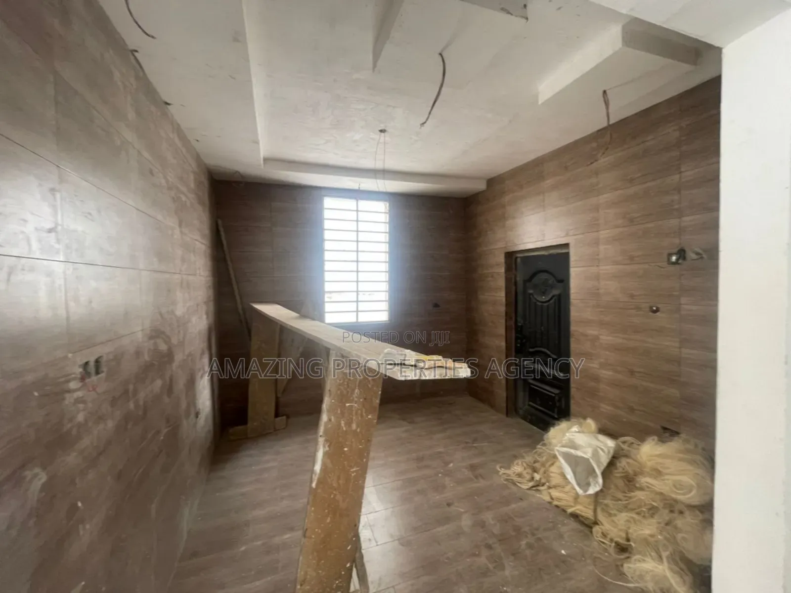 4bdrm Townhouse/Terrace in Abelemkpe for sale