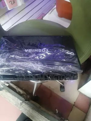New Laptop Toshiba Satellite C55 4GB Intel HDD 250GB