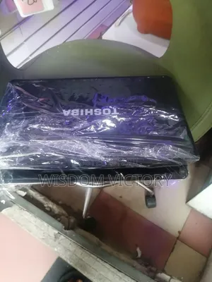 New Laptop Toshiba Satellite C55 4GB Intel HDD 250GB