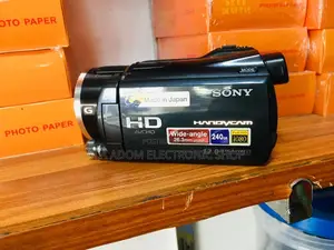 Sony HDR-XR550: Capture Life in High Definition