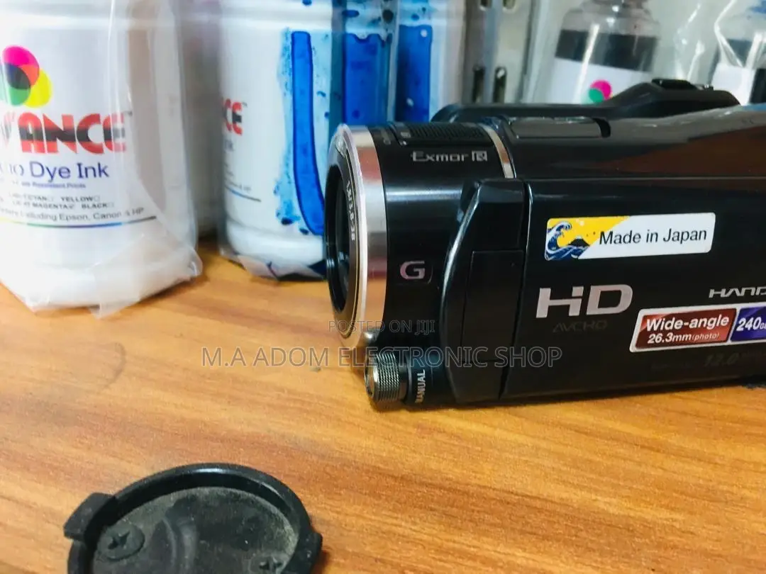 Sony HDR-XR550: Your 1080p Full HD Storytelling Companion