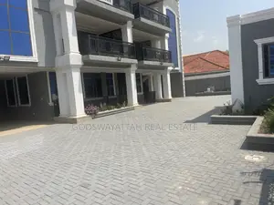 2bdrm Apartment in East London, Adjiriganor for rent