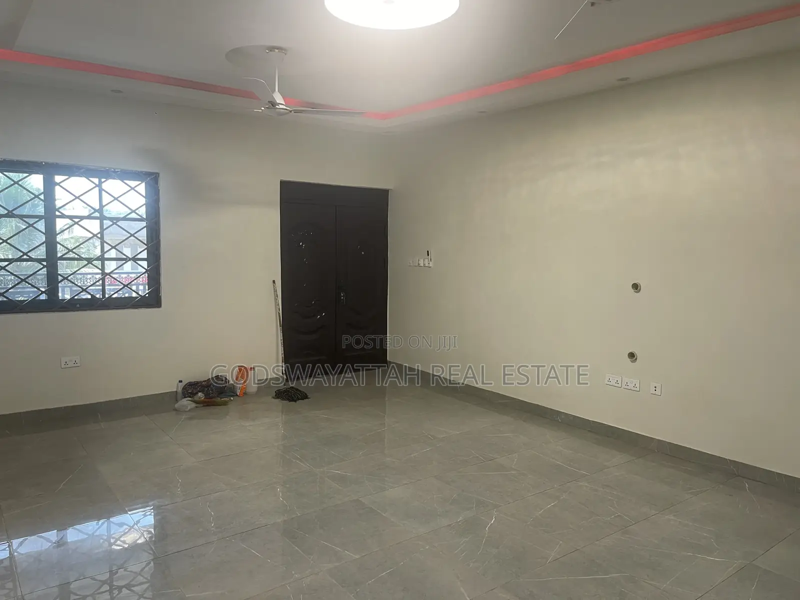 2bdrm Apartment in East London, Adjiriganor for rent