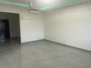 2bdrm Apartment in East London, Adjiriganor for rent