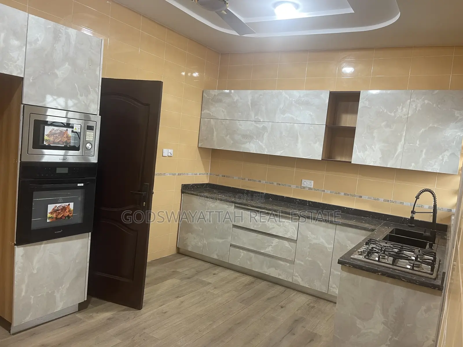 2bdrm Apartment in East London, Adjiriganor for rent