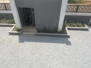 2bdrm Apartment in East London, Adjiriganor for rent