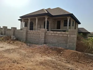 One Plot for Sale in Sokoban Kwamonma