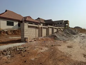 One Plot for Sale in Sokoban Kwamonma