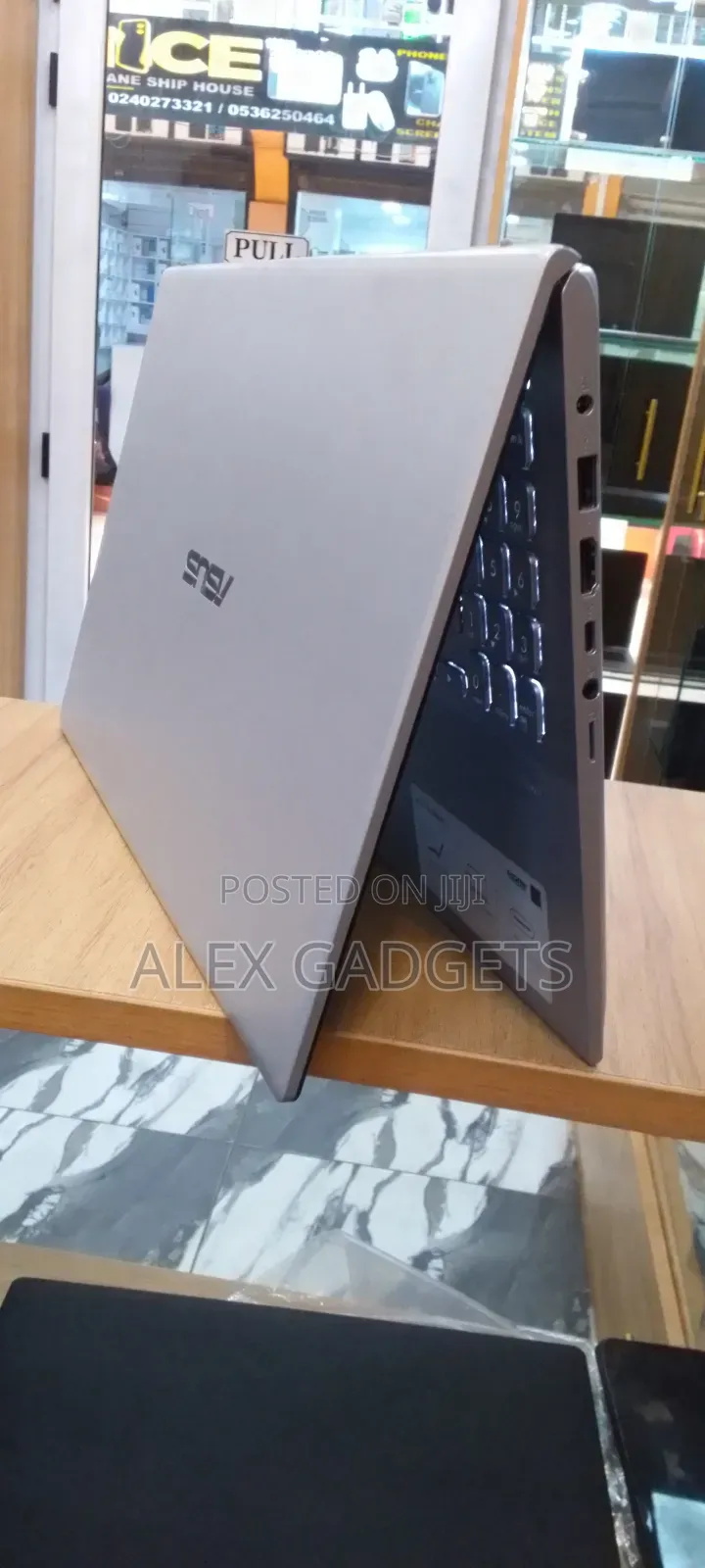 Laptop Asus VivoBook F512DA 12GB Intel Core I5 SSD 256GB
