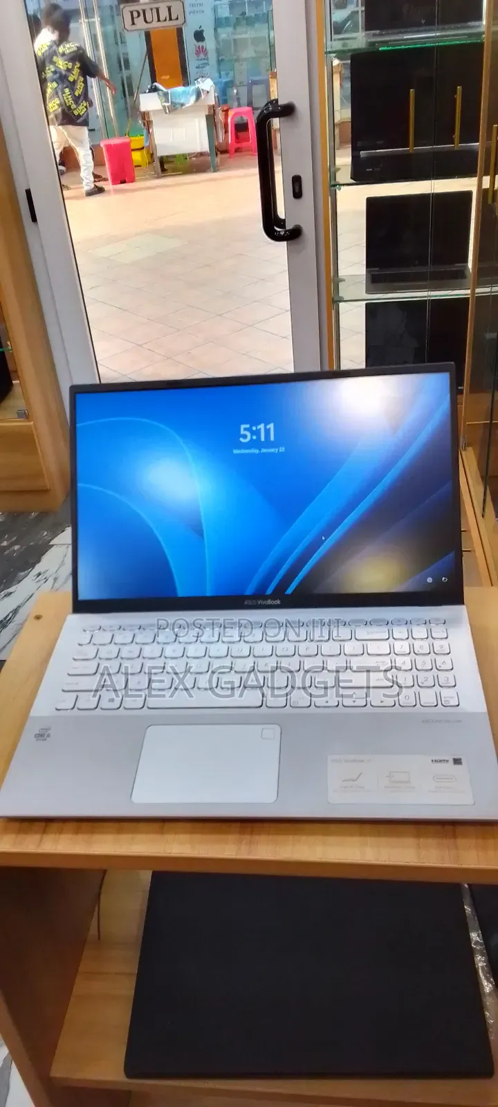 Laptop Asus VivoBook F512DA 12GB Intel Core I5 SSD 256GB