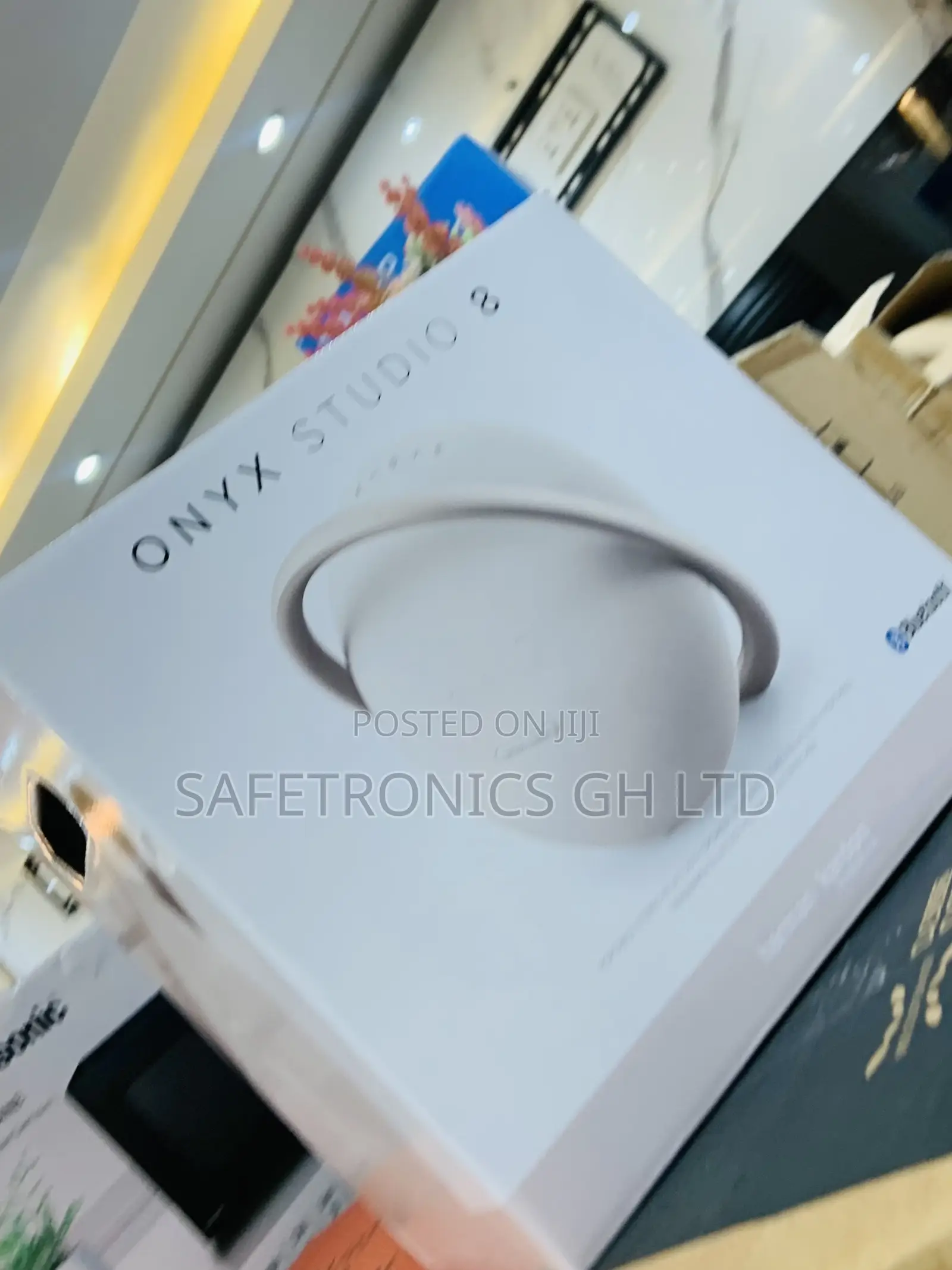 Choose Gold Harman Kardon Bluetooth Onyx Studio 8 Speaker