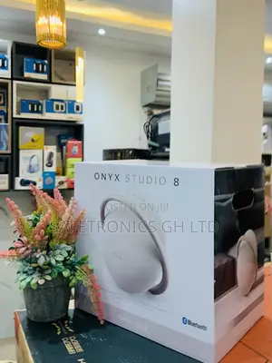 Super New Onyx Studio 8 Bluetooth Speaker Harman Kardon