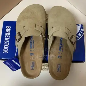 Birkenstock Boston Unisex SFB Tan Cream Clogs