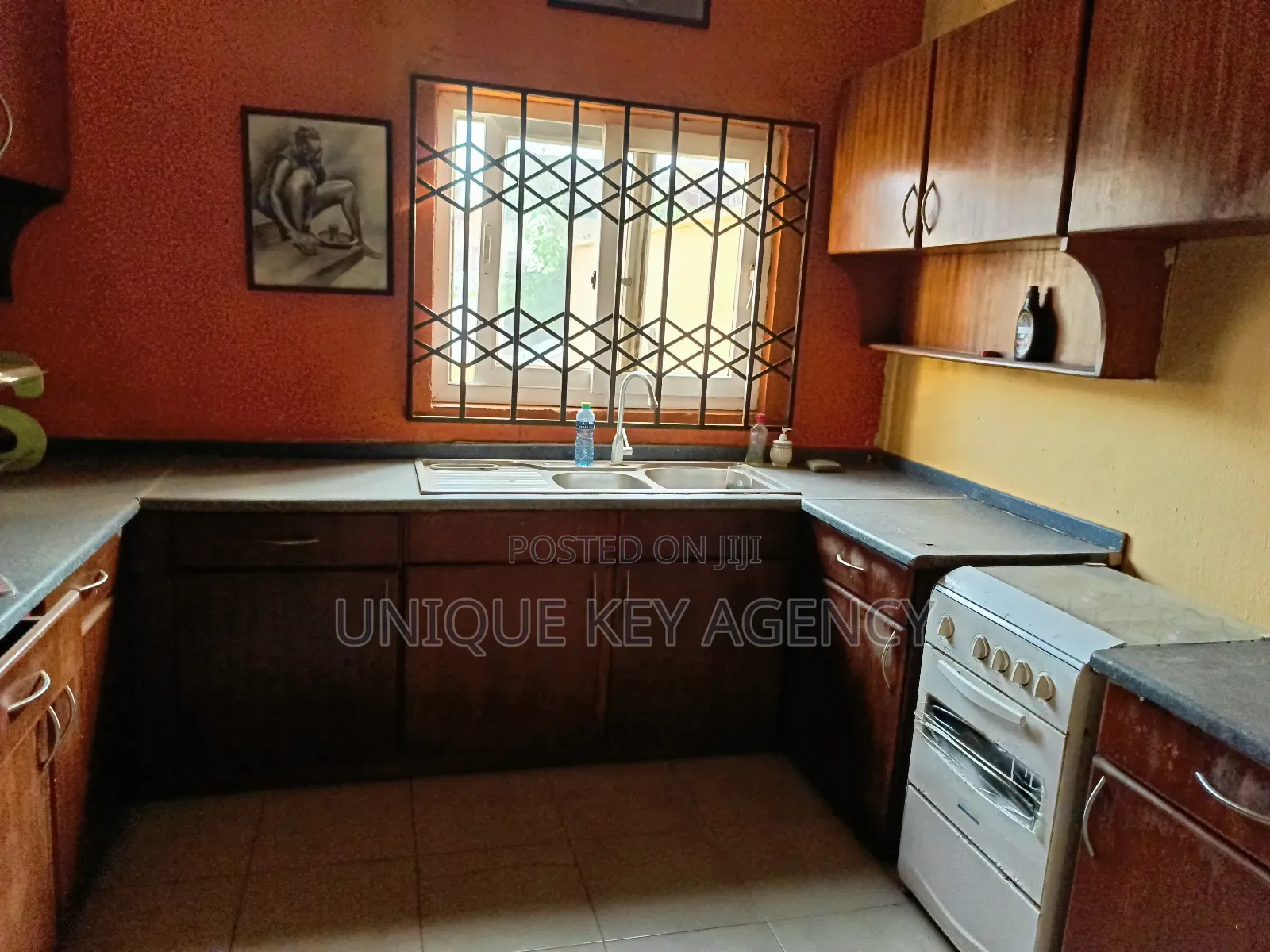 2bdrm House in Unique Key Agency, East Legon for rent
