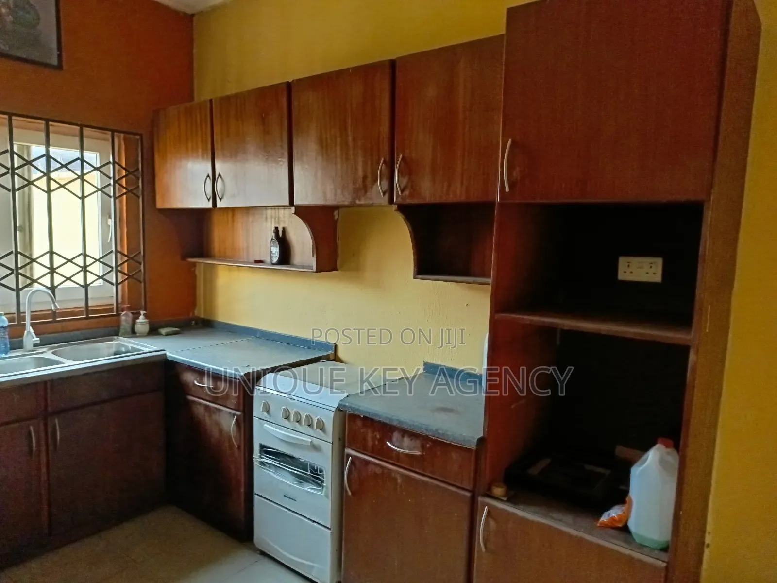 2bdrm House in Unique Key Agency, East Legon for rent