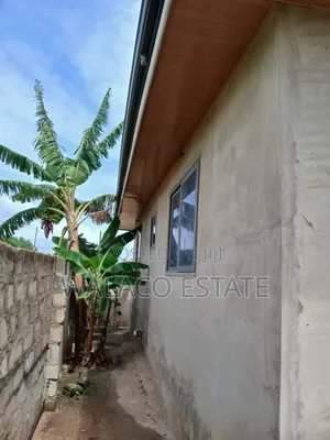 3bdrm House in Walako Estate, Nyanyano for sale