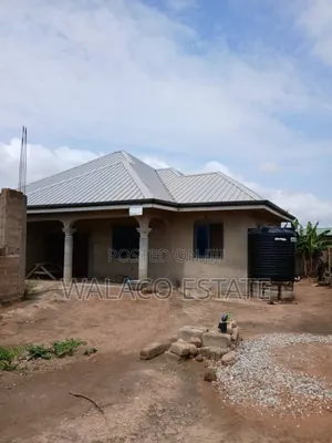 3bdrm House in Walako Estate, Nyanyano for sale