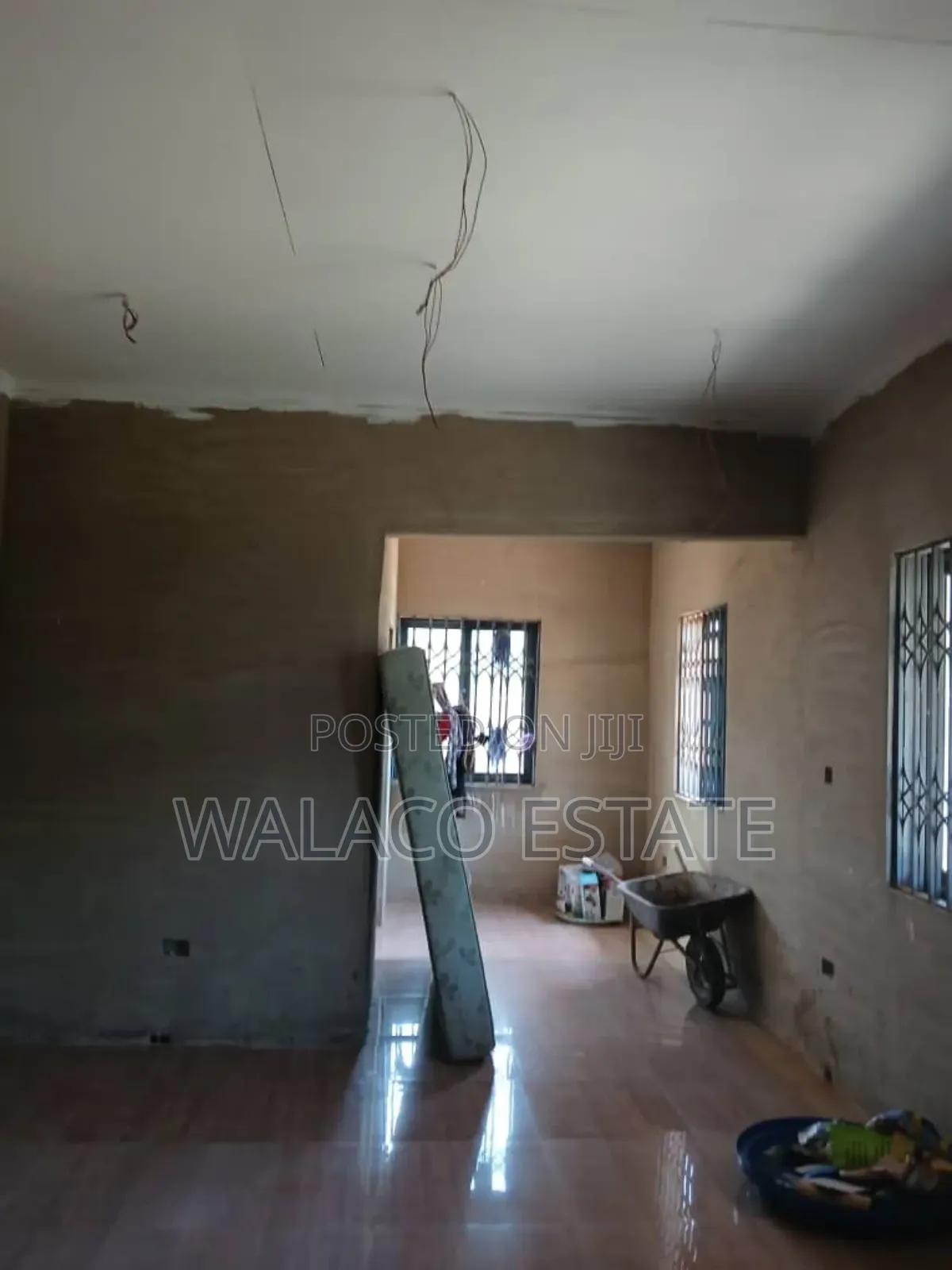 3bdrm House in Walako Estate, Nyanyano for sale