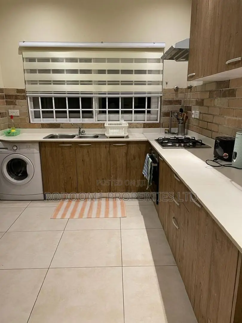 En-Suite 1 2 Bedrooms Apartments at Tesano for Short Stay