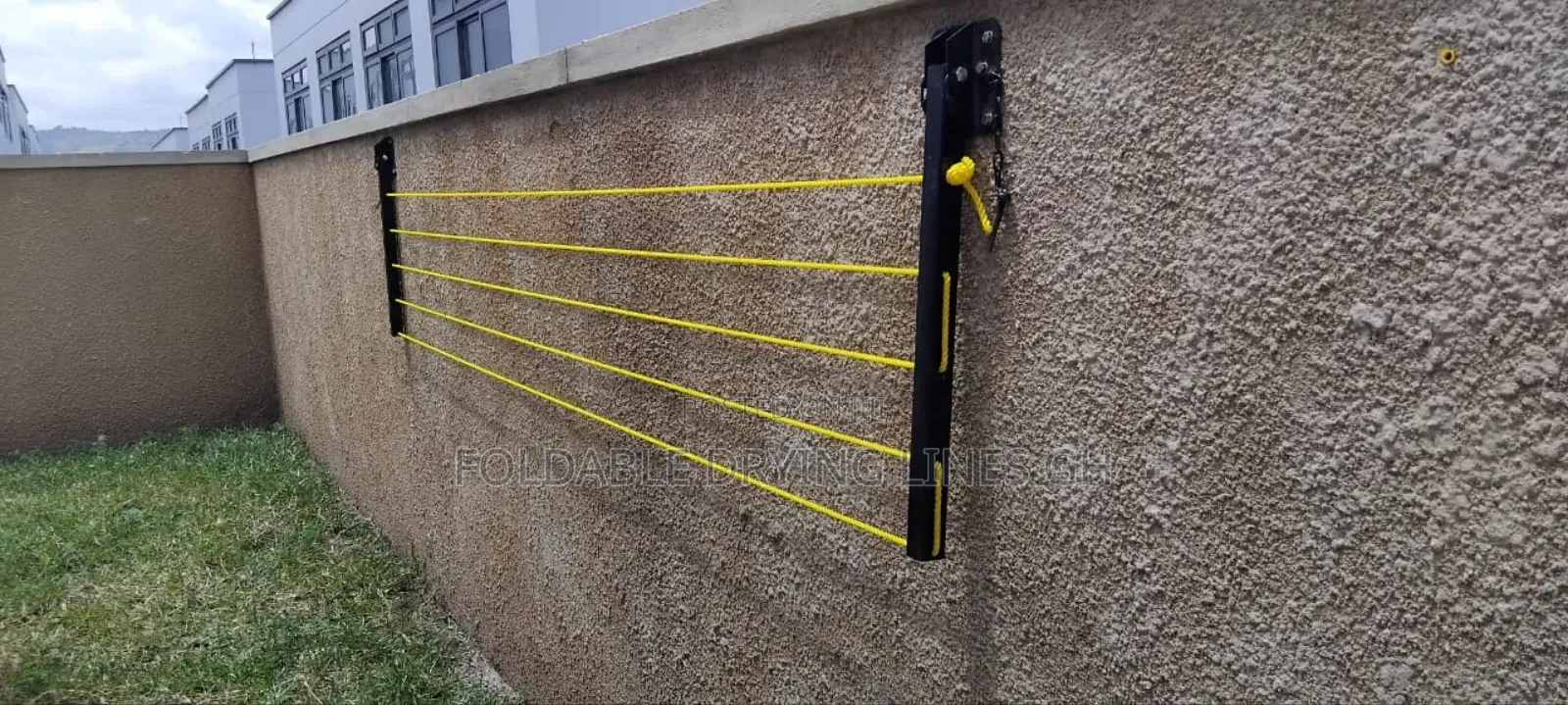 Downwards Foldable Drying Line